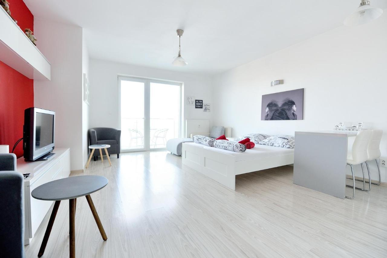 פישטני Apartman Centroom מראה חיצוני תמונה