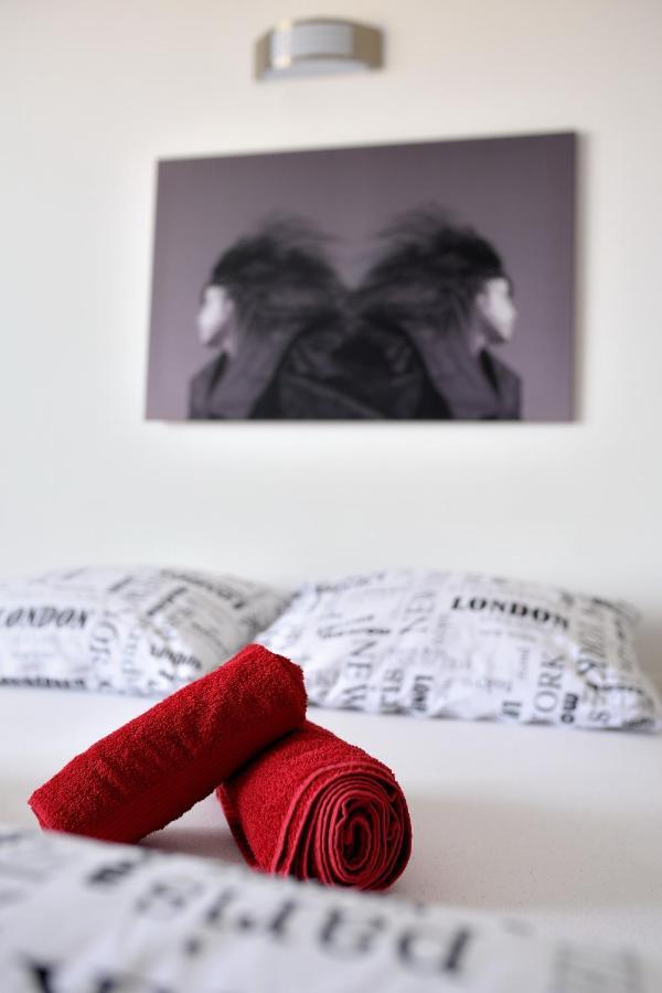 פישטני Apartman Centroom מראה חיצוני תמונה