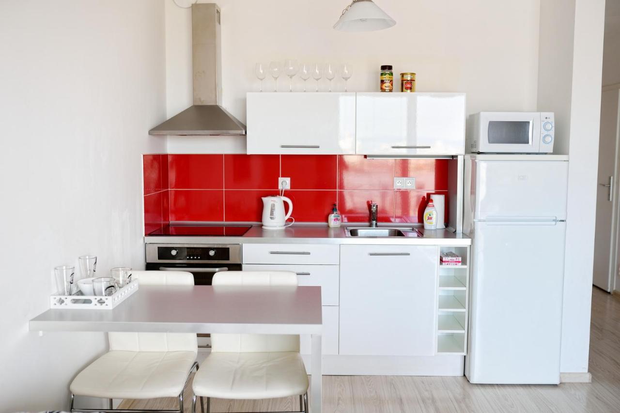 פישטני Apartman Centroom מראה חיצוני תמונה