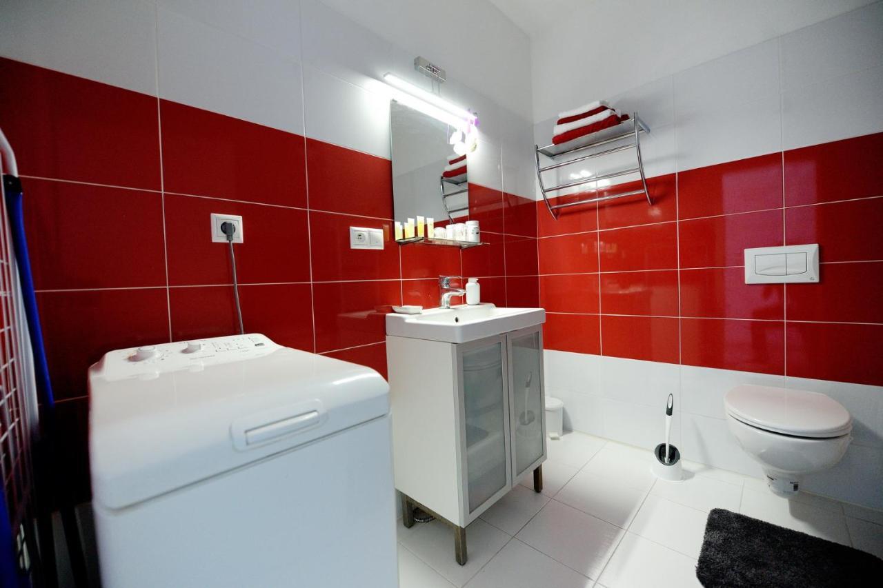 פישטני Apartman Centroom מראה חיצוני תמונה